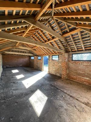  Braintree,  Essex,  CM7 5LS picture 2