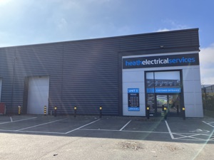  Milton Keynes,  MK13  picture 1