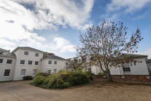  Norwich,  Norfolk,  NR4  picture 2