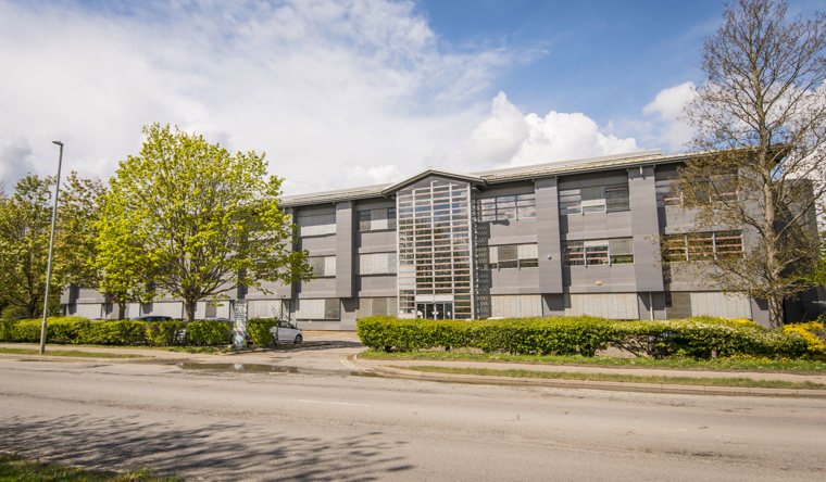 A.SMY_MERLINPLACE247