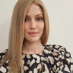 Image of Dr Nataly Hastings