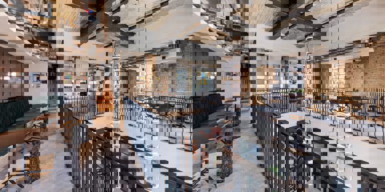 Image of clockwise-bristol