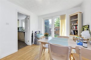 Cambridgeshire, CB1 9GT picture 3