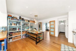 Cambridgeshire, CB1 3EB picture 4