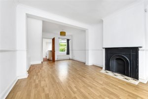 Cambridgeshire, CB1 2HW picture 4