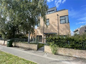 Cambridgeshire, CB1 3FD picture 1