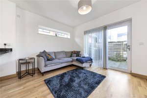 Cambridgeshire, CB1 3FE picture 3