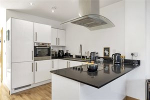 Cambridgeshire, CB1 3FE picture 4