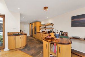 Cambridgeshire, CB1 2LW picture 6