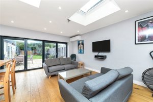 Cambridgeshire, CB1 8DN picture 3