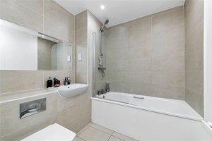 Cambridgeshire, CB1 2FJ picture 6