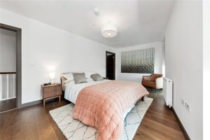 Cambridgeshire, CB1 2GE picture 5