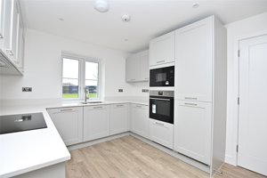 Great Chesterford, Essex, CB10 1FU picture 2