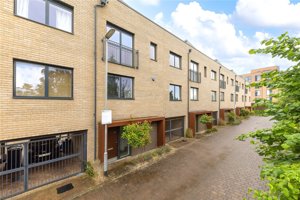 Cambridge, Cambridgeshire, CB2 9PR picture 1