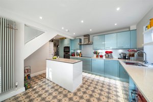 Cambridge, CB2 9EA picture 2