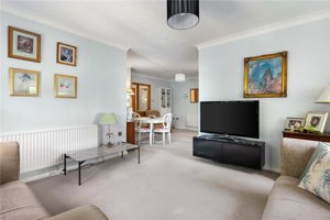 Cambridge, CB2 7TZ picture 5