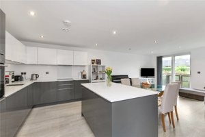 Cambridgeshire, CB2 8EF picture 2