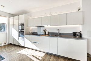 Cambridge, Cambridgeshire, CB2 9ET picture 2