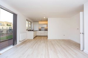 Cambridge, CB2 9FL picture 4