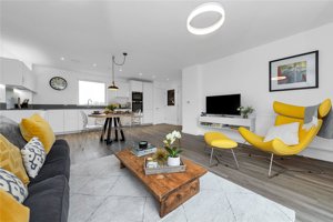 Cambridge, Cambridgeshire, CB2 9GW picture 3