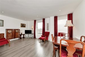 Cambridgeshire, CB2 8RA picture 3