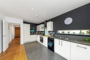 Cambridge, Cambridgeshire, CB2 9EH picture 6