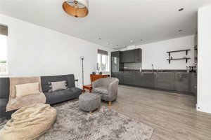 Cambridgeshire, CB2 0AN picture 3