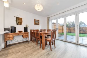 Cambridgeshire, CB2 0AQ picture 3