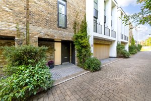 Cambridge, Cambridgeshire, CB2 9DD picture 1