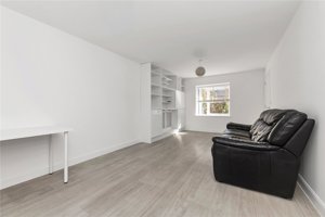 Cambridge, Cambridgeshire, CB2 9BS picture 3