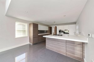 Cambridge, CB2 9LZ picture 4