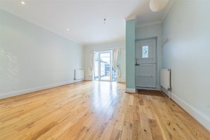 Cambridge, CB2 9NF picture 6