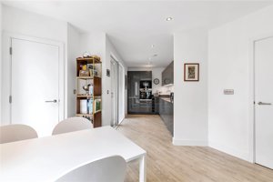 Cambridgeshire, CB2 0AR picture 4