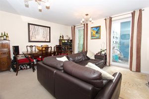 Cambridge, CB2 1LB picture 3