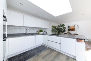 Cambridge, Cambridgeshire, CB2 9GT picture 6