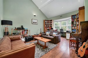 Cambridge, Cambridgeshire, CB21 5BZ picture 5