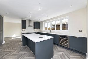 Cambridge, CB22 3FP picture 1