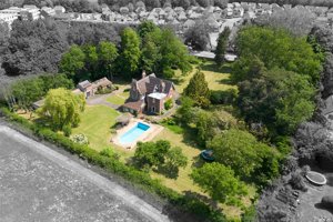 Cambridge, CB22 5HT picture 2