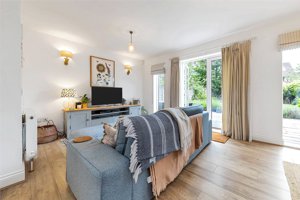 Cambridge, CB22 3NP picture 5