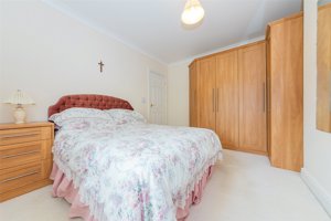 Cambridge, CB23 7EF picture 6