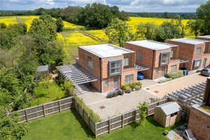 Cambridge, Cambridgeshire, CB23 8BD picture 1