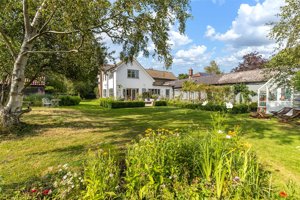 Cambridgeshire, CB23 1HR picture 2