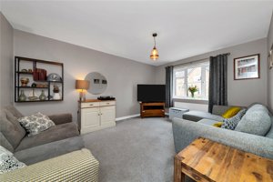 Cambridge, Cambridgeshire, CB24 5AS picture 3