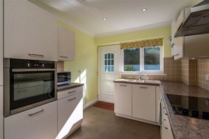 Cambridge, CB24 9YT picture 2