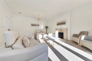 Cambridge, CB25 9AD picture 2