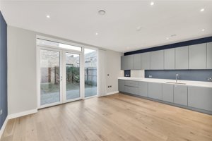 Cambridgeshire, CB3 1BE picture 2