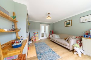 Cambridgeshire, CB3 9NP picture 2