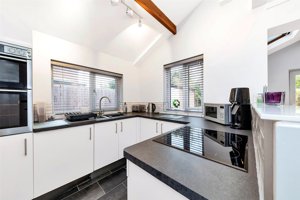 Cambridge, Cambridgeshire, CB3 0NW picture 4