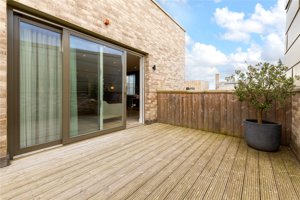 Cambridgeshire, CB3 1AX picture 4