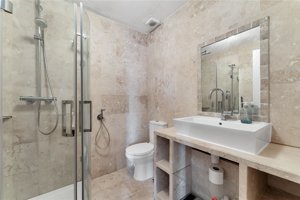 Cambridge, CB4 1UR picture 6